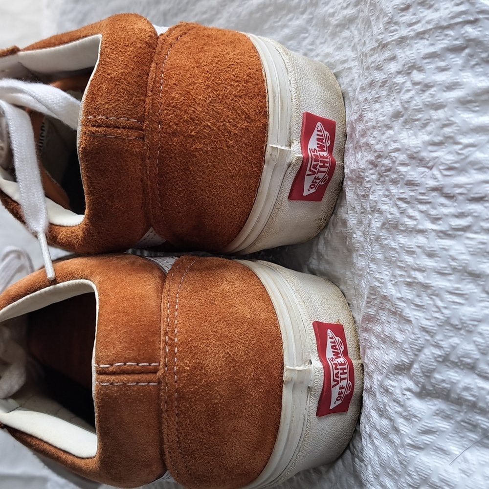 Vans Men's Tan Suede Sneakers - Picture 2 of 7